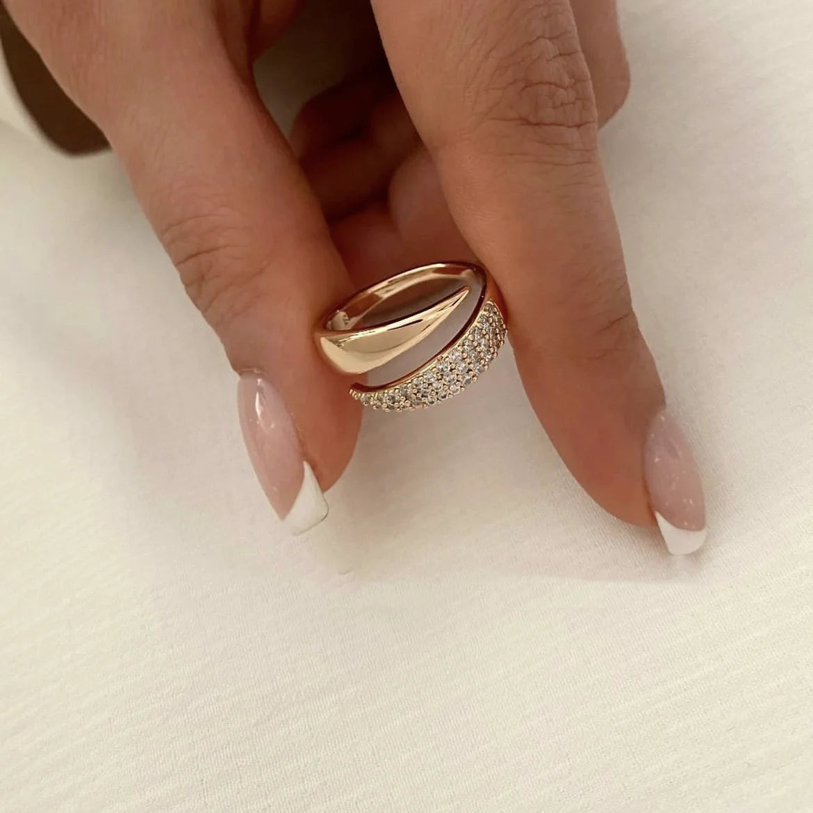 The Layer | Ring